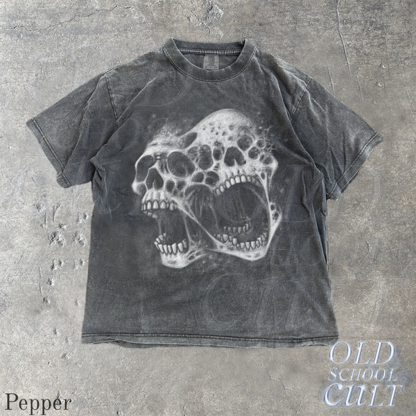 Screaming Skulls Vintage 90s Style Horror Graphic T-Shirt
