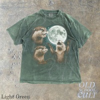 Otter Howling to Moon Vintage 90s Style Graphic T-Shirt
