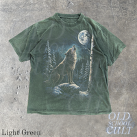 Wolf Moon Vintage 90s Graphic T-Shirt, Retro Howling Wolf Wildlife Shirt