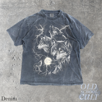 Wolf Lightning Vintage 90s Graphic T-Shirt, Retro Howling Wolf Pack Wildlife Shirt