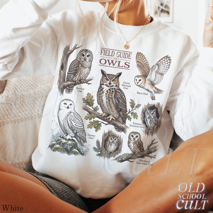 Vintage Owl Field Guide Birdwatching 90s Graphic Sweatshirt
