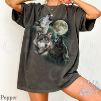 Howling Wolves Vintage 90s Graphic Shirt, Wolf Moon Tee, Wild Free, Loyal Wolf Retro Shirt, Grey Wolf Washed Oversize Tee, Wolf Gifts