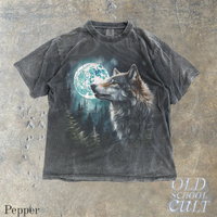 Vintage 90s Wolf Full Moon Forest Graphic T-Shirt