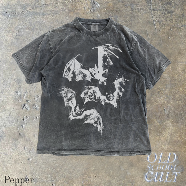 Three Bats Y2k T-Shirt, Vintage 90s Style Bat Shirt, Washed Retro Comfort Colors® Gothic Shirt,Unisex Grunge 2000s Shirt,Dark Art Horror Top